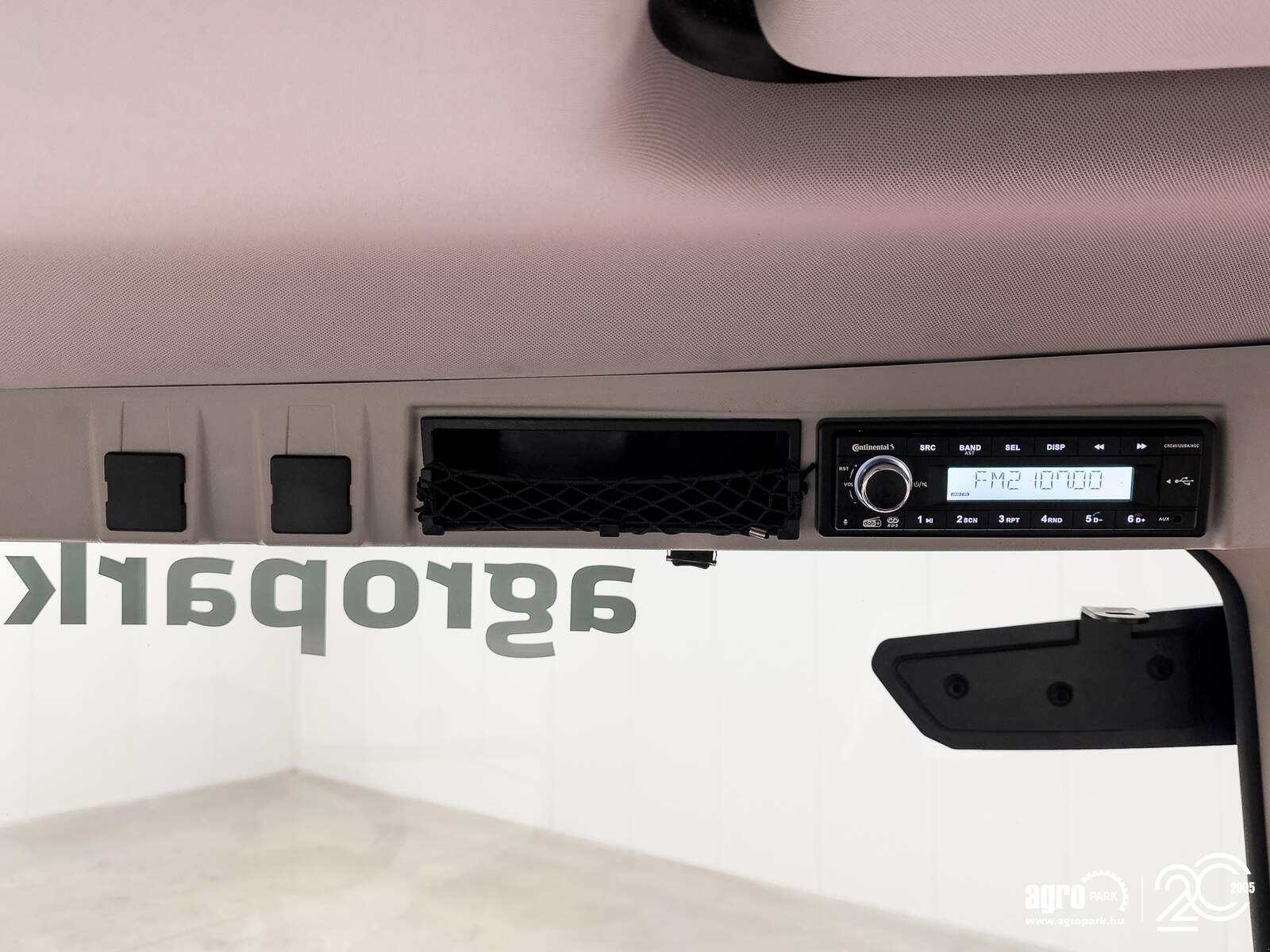 Traktor tip Massey Ferguson 8S.205 EFD7, Gebrauchtmaschine in Csengele (Poză 24)