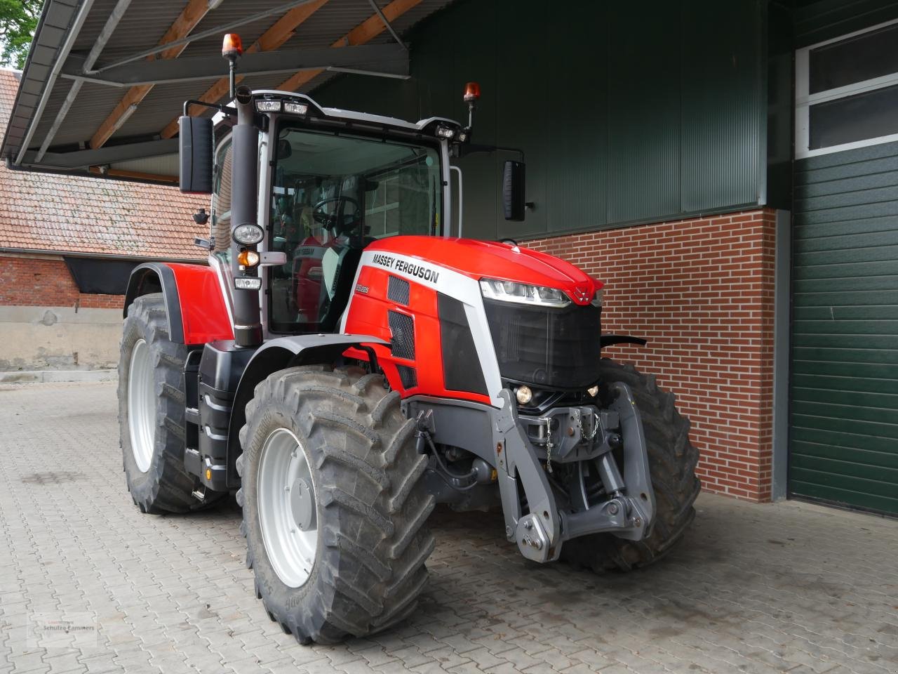 Traktor van het type Massey Ferguson 8S.225 Dyna-7, Gebrauchtmaschine in Borken (Foto 2)