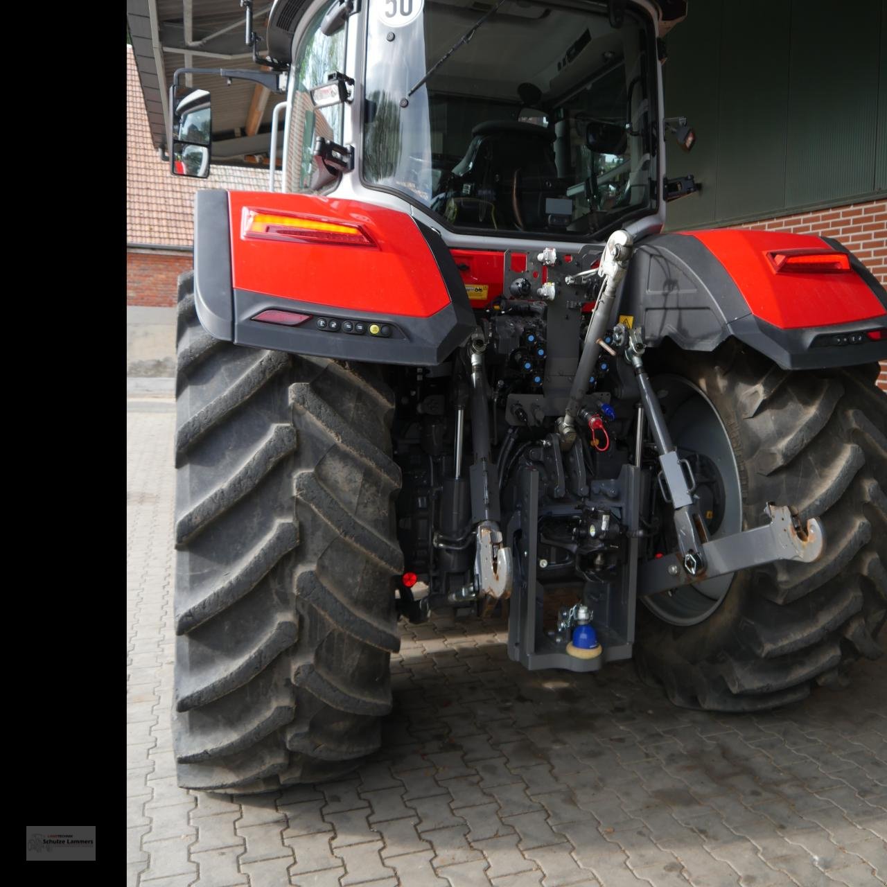 Traktor van het type Massey Ferguson 8S.225 Dyna-7, Gebrauchtmaschine in Borken (Foto 9)