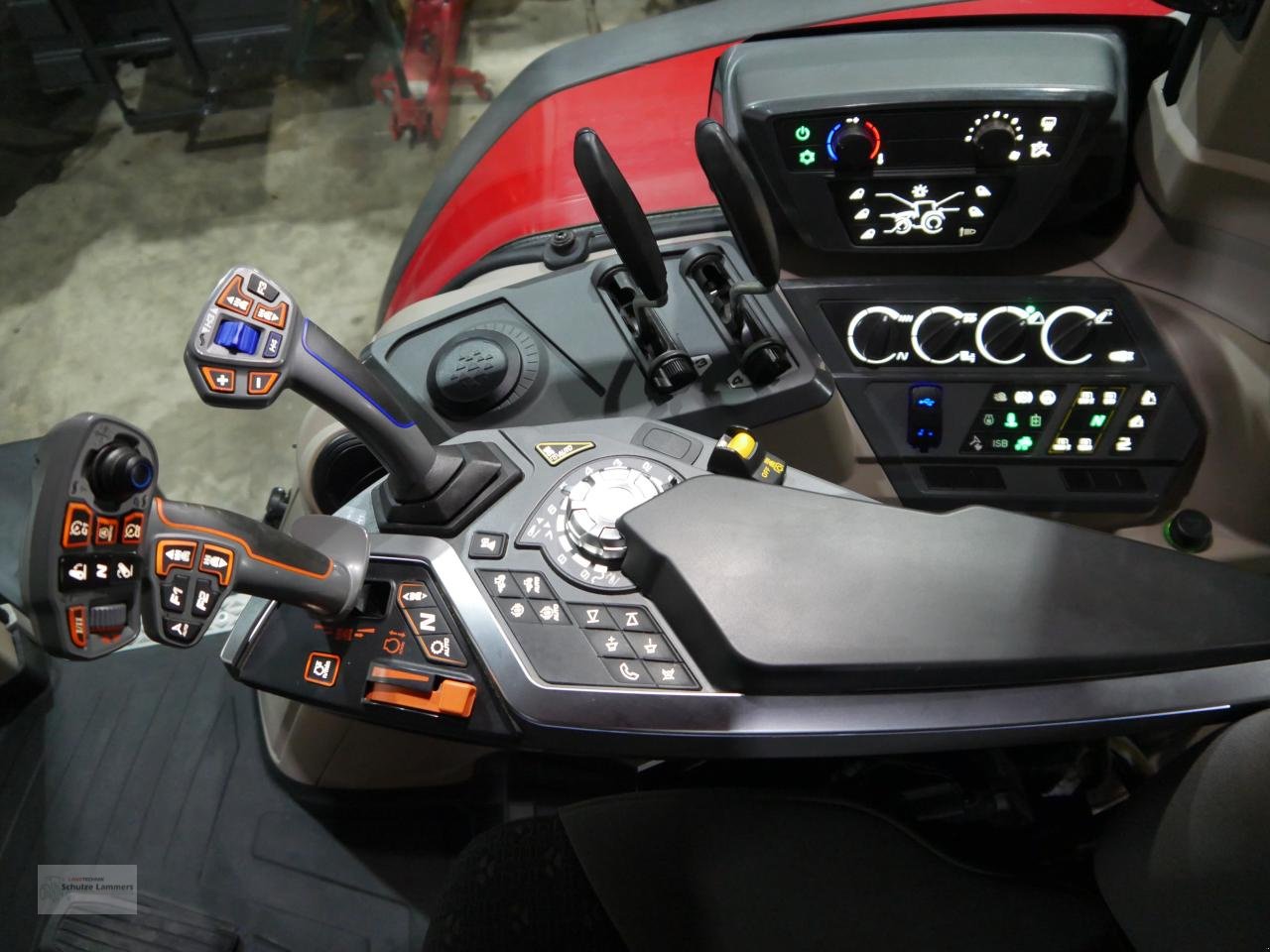 Traktor van het type Massey Ferguson 8S.225 Dyna-7, Gebrauchtmaschine in Borken (Foto 12)