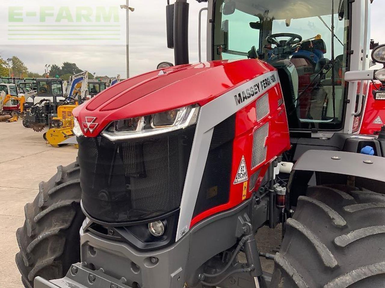Traktor of the type Massey Ferguson 8s.225 dyna e power tractor (st24558), Gebrauchtmaschine in SHAFTESBURY (Picture 21)