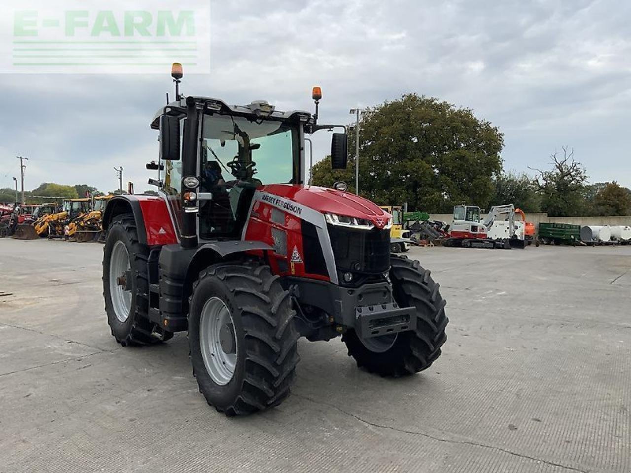 Traktor от тип Massey Ferguson 8s.225 dyna e power tractor (st24558), Gebrauchtmaschine в SHAFTESBURY (Снимка 3)