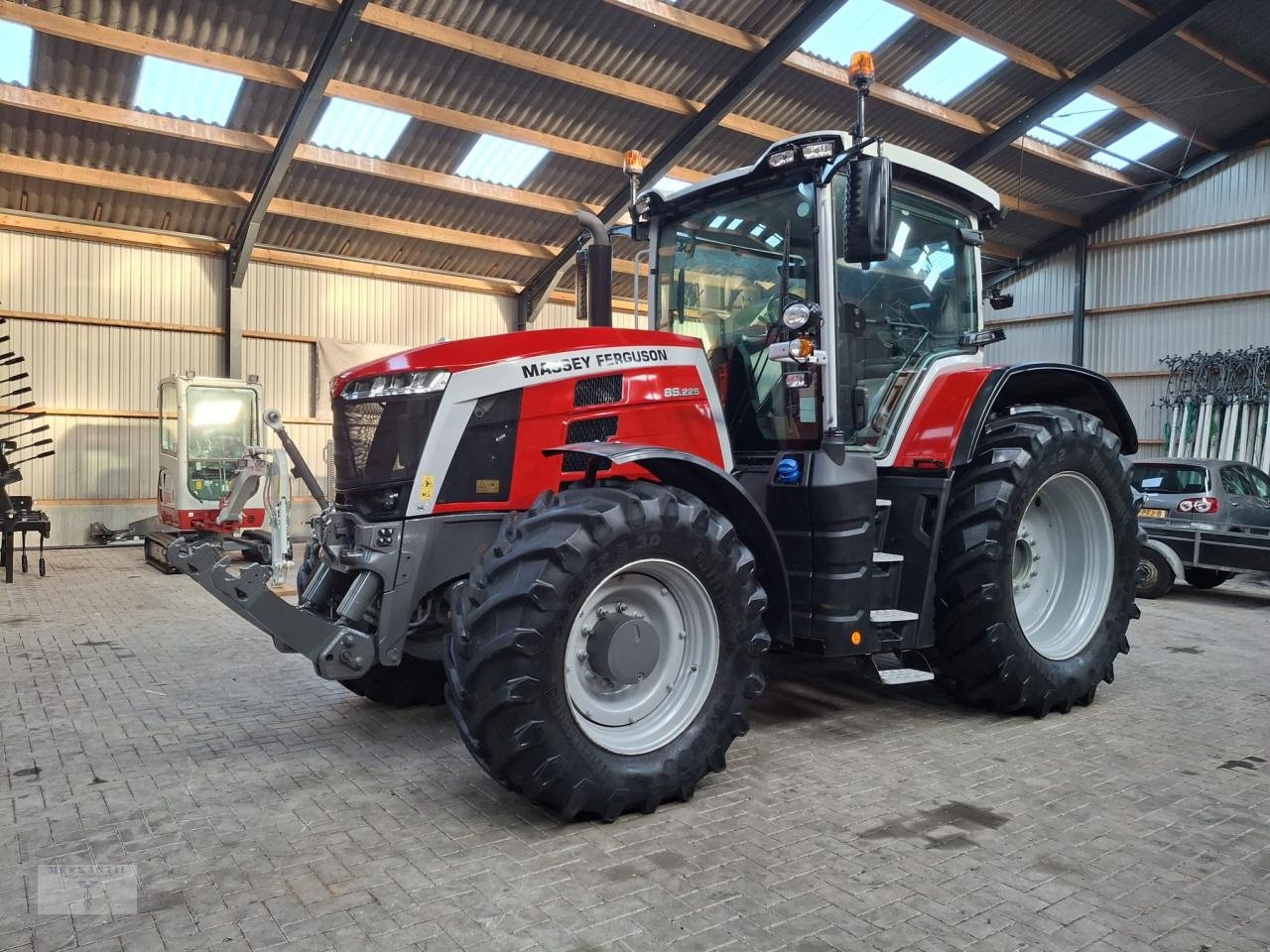 Traktor Türe ait Massey Ferguson 8S.225, Gebrauchtmaschine içinde Pragsdorf (resim 1)