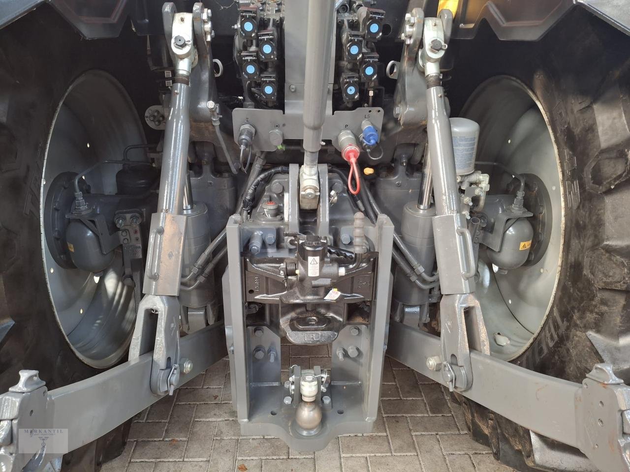 Traktor Türe ait Massey Ferguson 8S.225, Gebrauchtmaschine içinde Pragsdorf (resim 12)