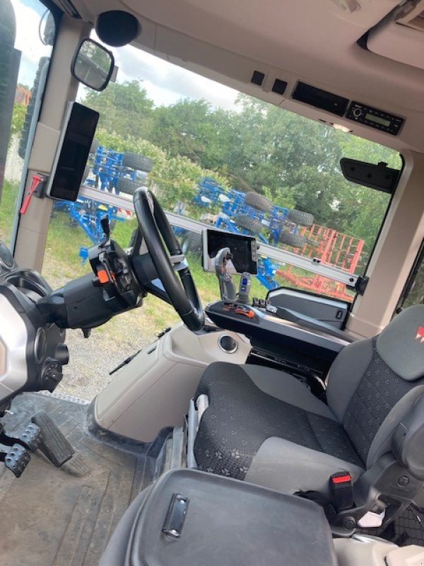 Traktor des Typs Massey Ferguson 8S.245 Dyna E-Power Excl, Gebrauchtmaschine in Gadenstedt (Bild 7)