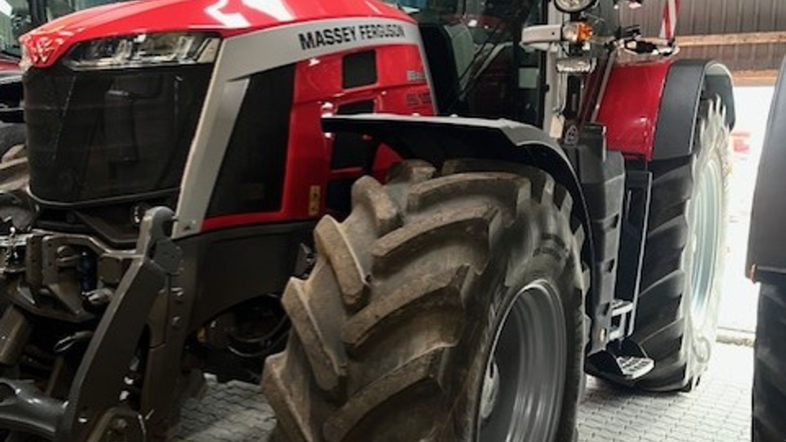 Traktor от тип Massey Ferguson 8S.265 Dyna 7 Exclusive Dyna 7(Exclusive), Gebrauchtmaschine в Sakskøbing (Снимка 1)