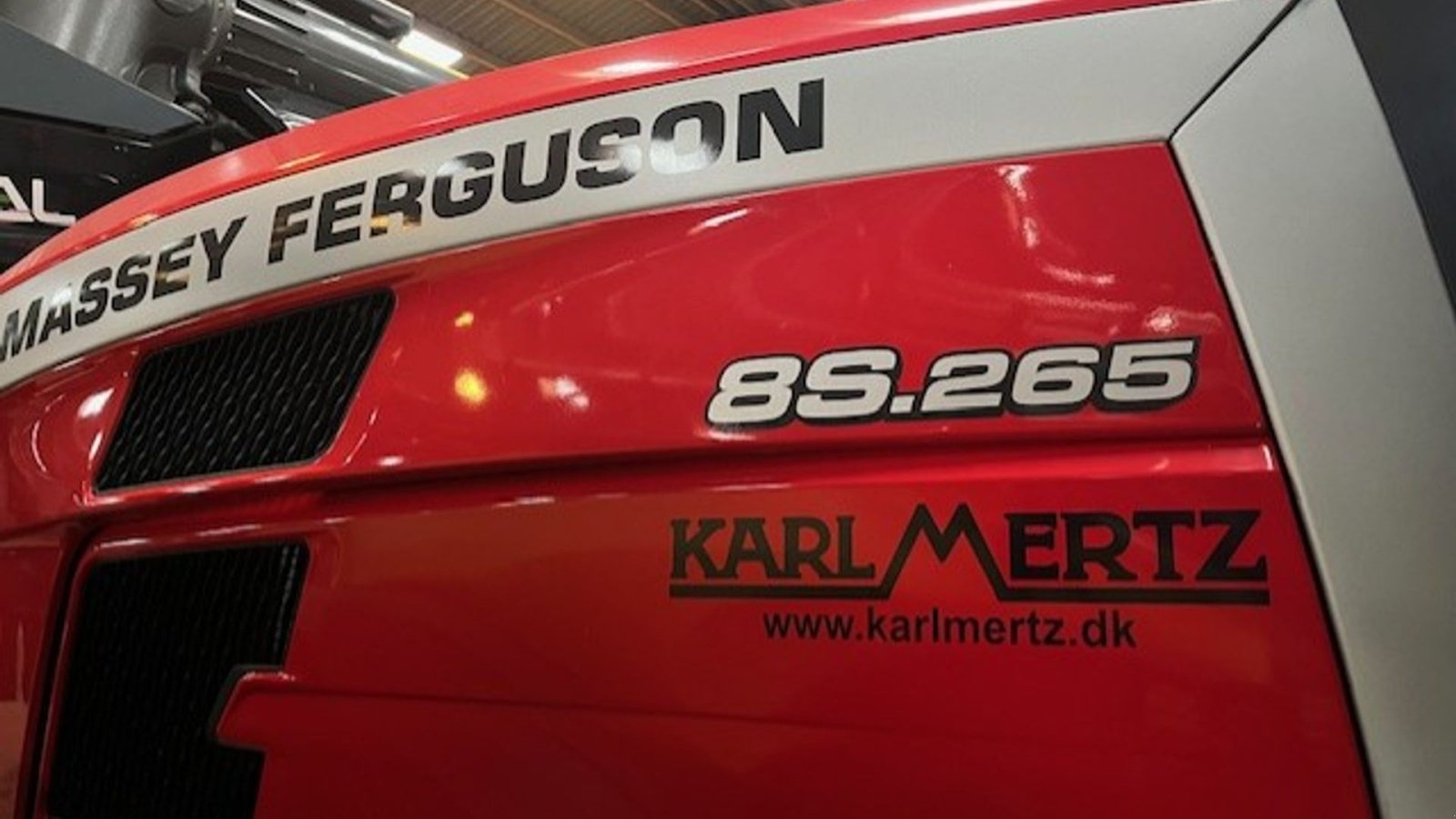 Traktor от тип Massey Ferguson 8S.265 Dyna 7 Exclusive Dyna 7(Exclusive), Gebrauchtmaschine в Sakskøbing (Снимка 2)