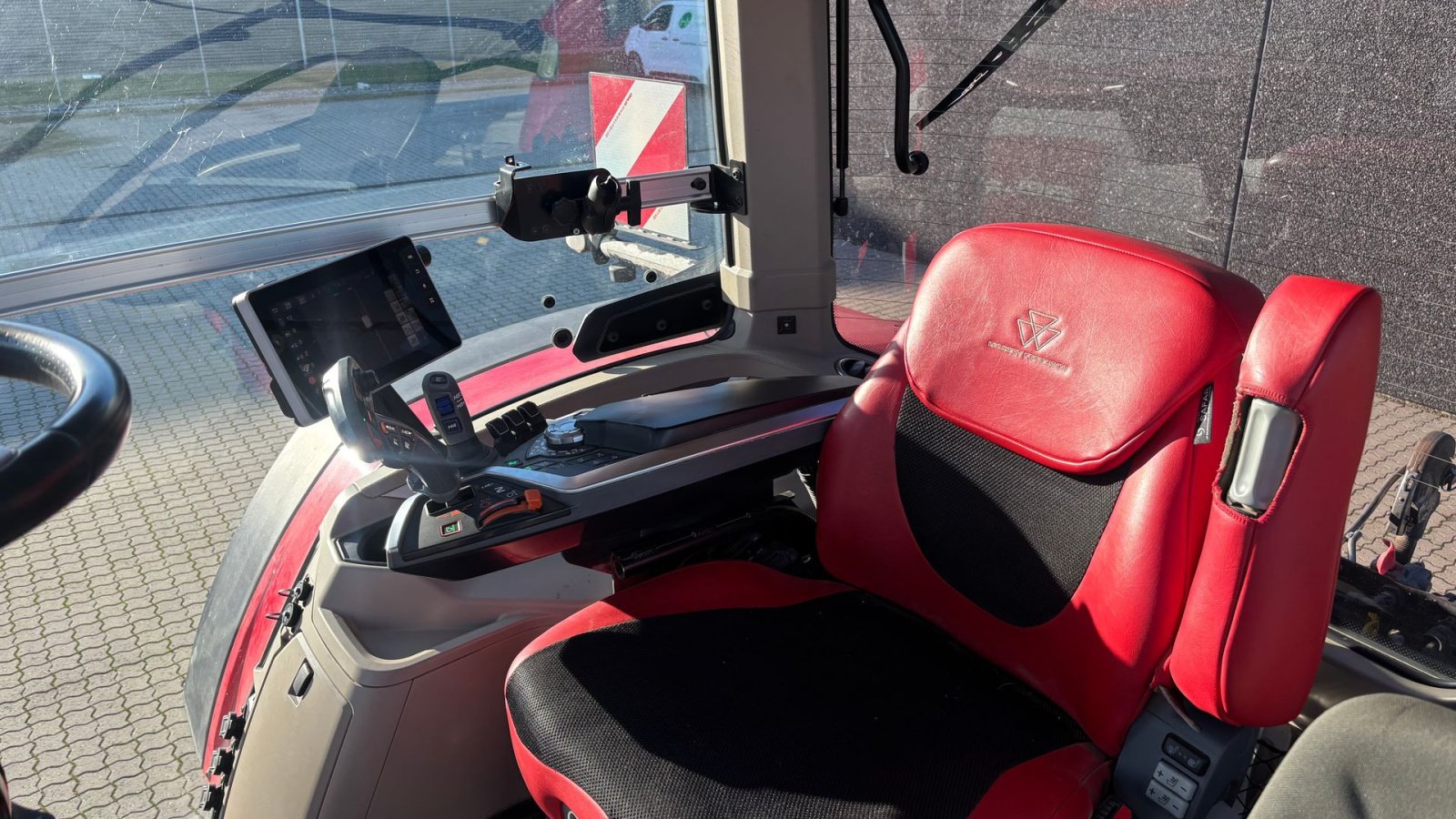 Traktor typu Massey Ferguson 8S.265 Dyna 7 Exclusive Dyna7 Exclusive, Gebrauchtmaschine v Roskilde (Obrázek 5)