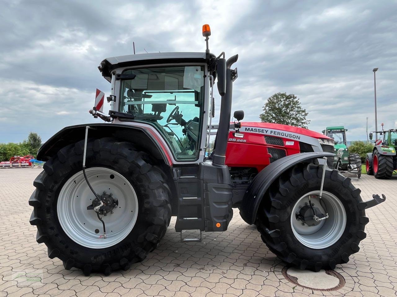 Traktor tipa Massey Ferguson 8S.265 Dyna E-Power Exclusive, Gebrauchtmaschine u Coppenbruegge (Slika 2)