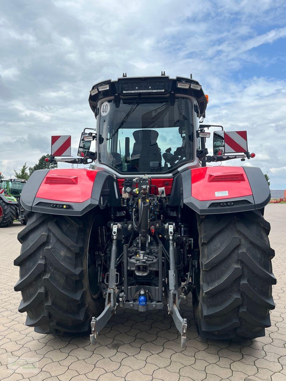 Traktor tipa Massey Ferguson 8S.265 Dyna E-Power Exclusive, Gebrauchtmaschine u Coppenbruegge (Slika 4)