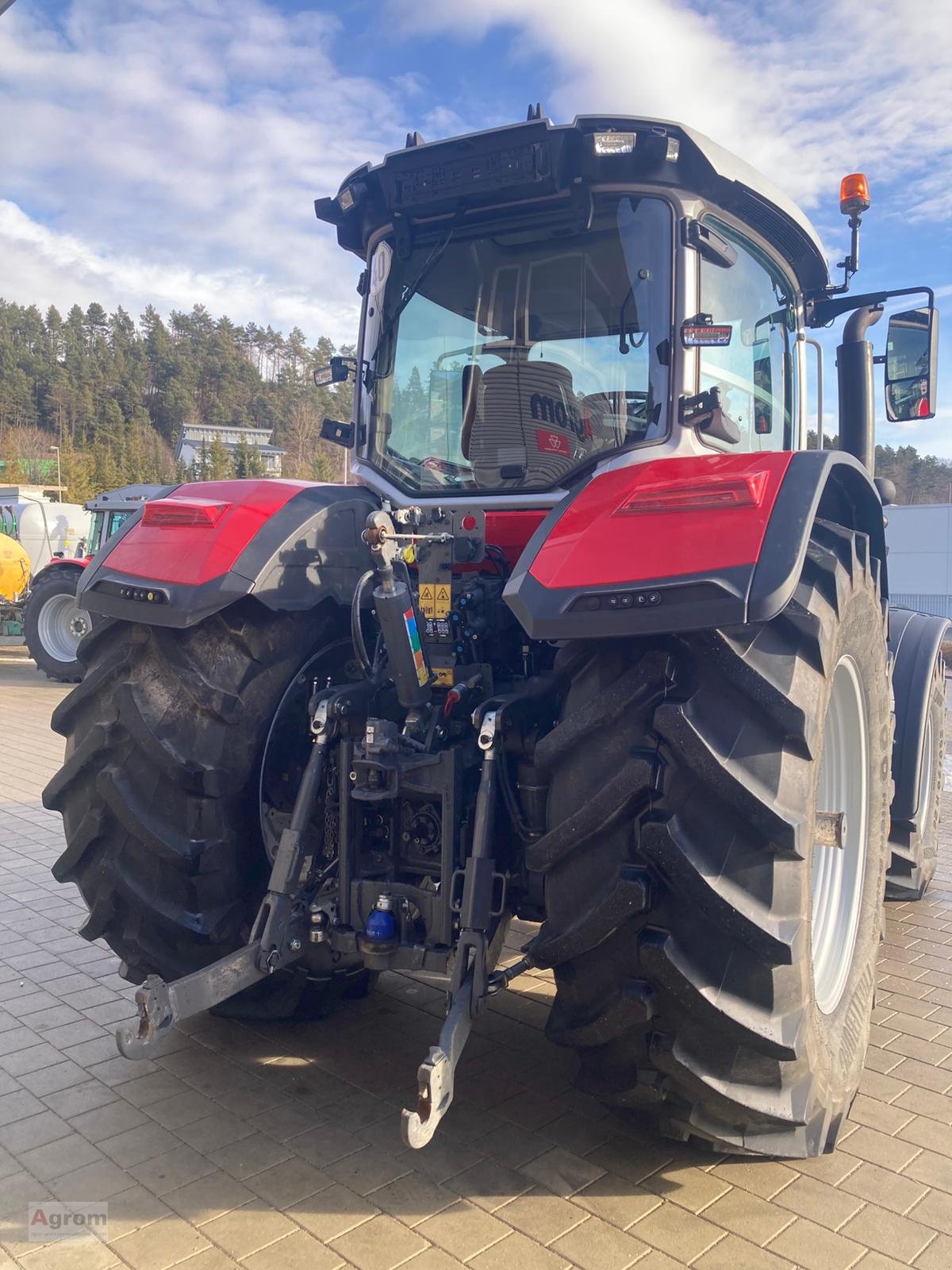 Traktor vrste Massey Ferguson 8S.265 DYNA E-POWER, Gebrauchtmaschine v Münsingen (Slika 10)