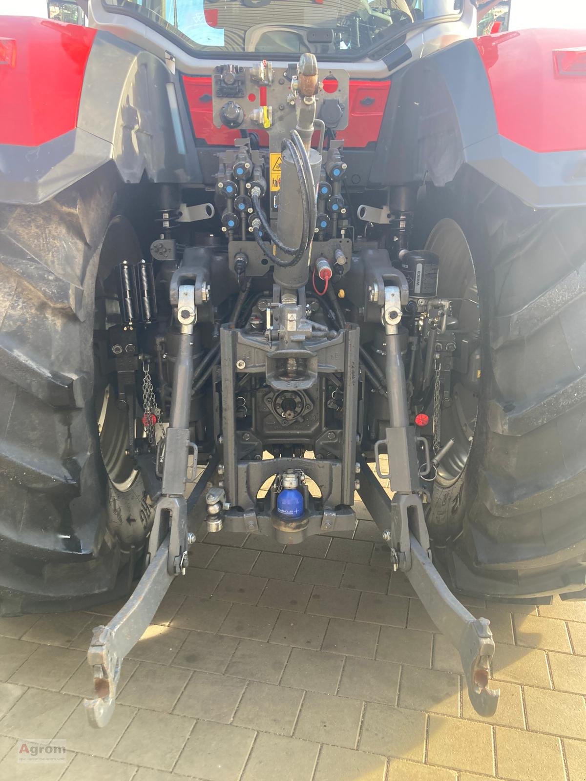 Traktor vrste Massey Ferguson 8S.265 DYNA E-POWER, Gebrauchtmaschine v Münsingen (Slika 12)