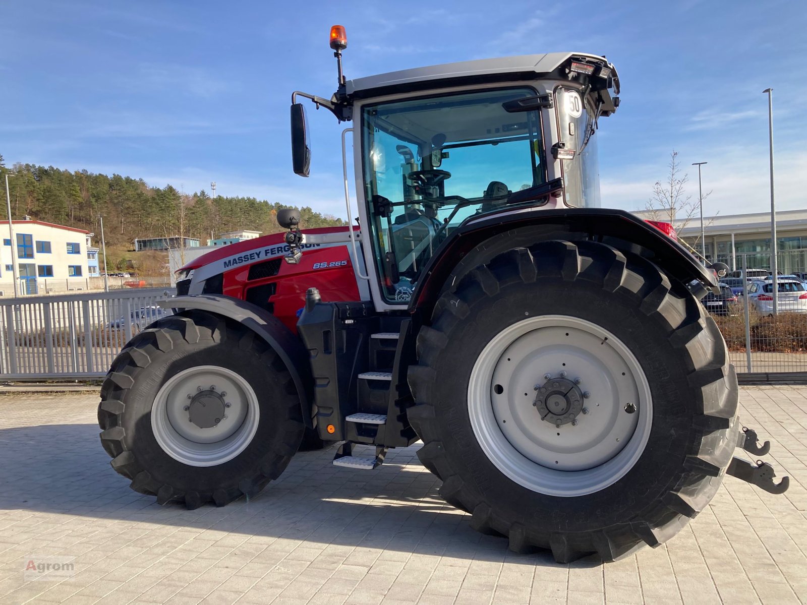 Traktor tipa Massey Ferguson 8S.265 Dyna VT, Neumaschine u Münsingen (Slika 12)