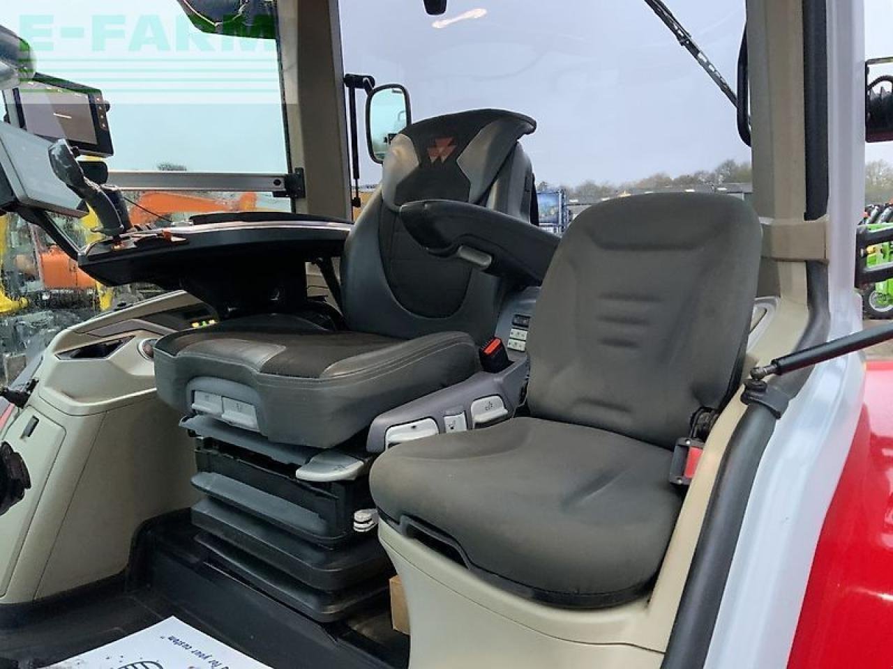 Traktor of the type Massey Ferguson 8s.265 dyna7 tractor (st25086), Gebrauchtmaschine in SHAFTESBURY (Picture 19)