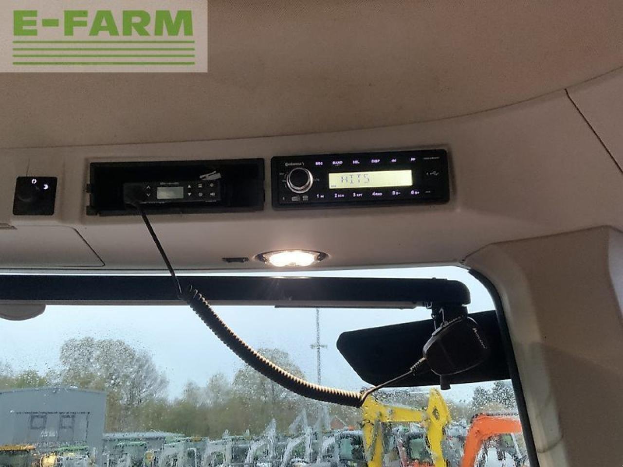 Traktor of the type Massey Ferguson 8s.265 dyna7 tractor (st25086), Gebrauchtmaschine in SHAFTESBURY (Picture 27)