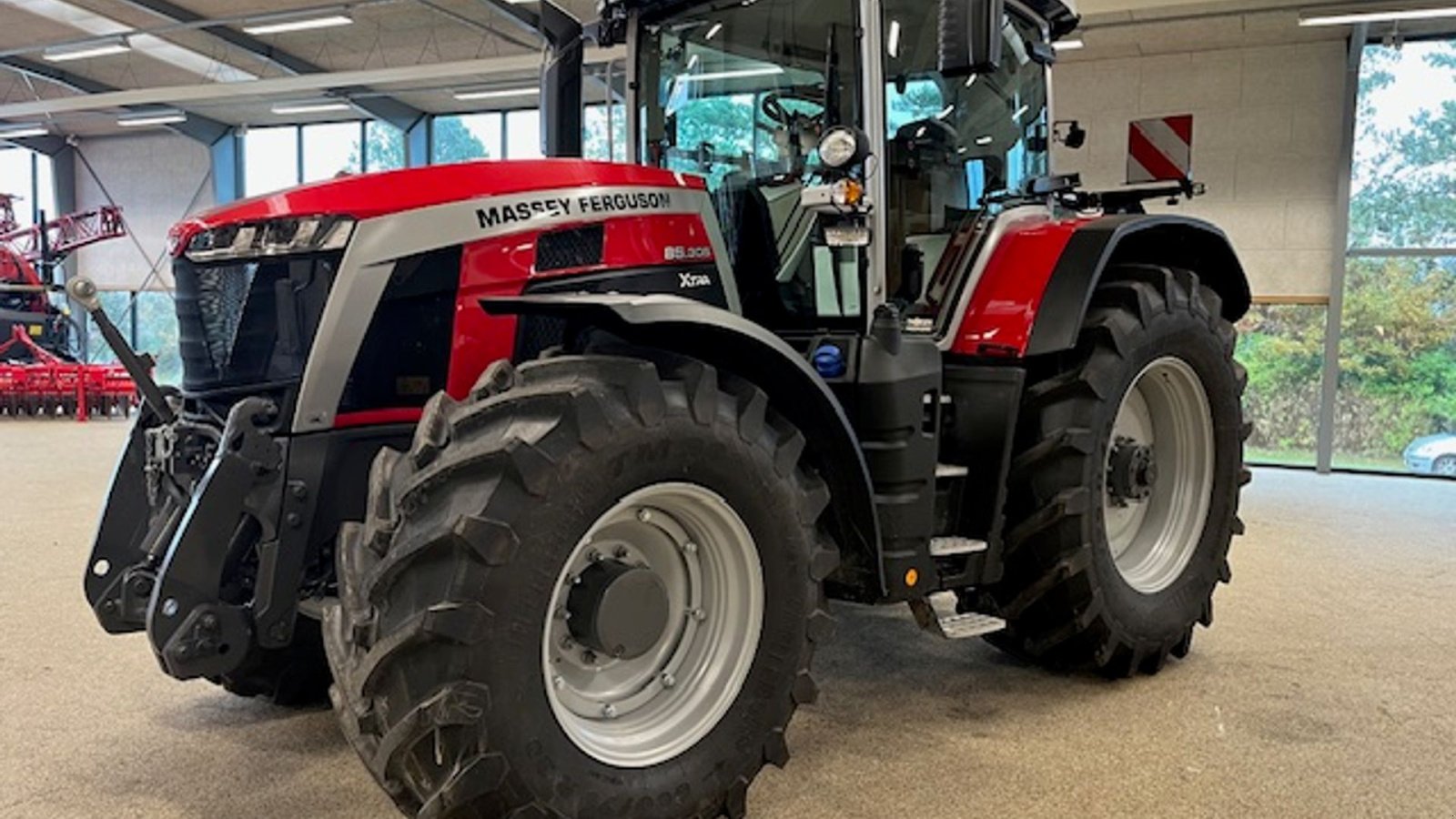 Traktor του τύπου Massey Ferguson 8S.305 Dyna VT  Danmarks måske laveste rente!!!, Gebrauchtmaschine σε Nimtofte (Φωτογραφία 1)