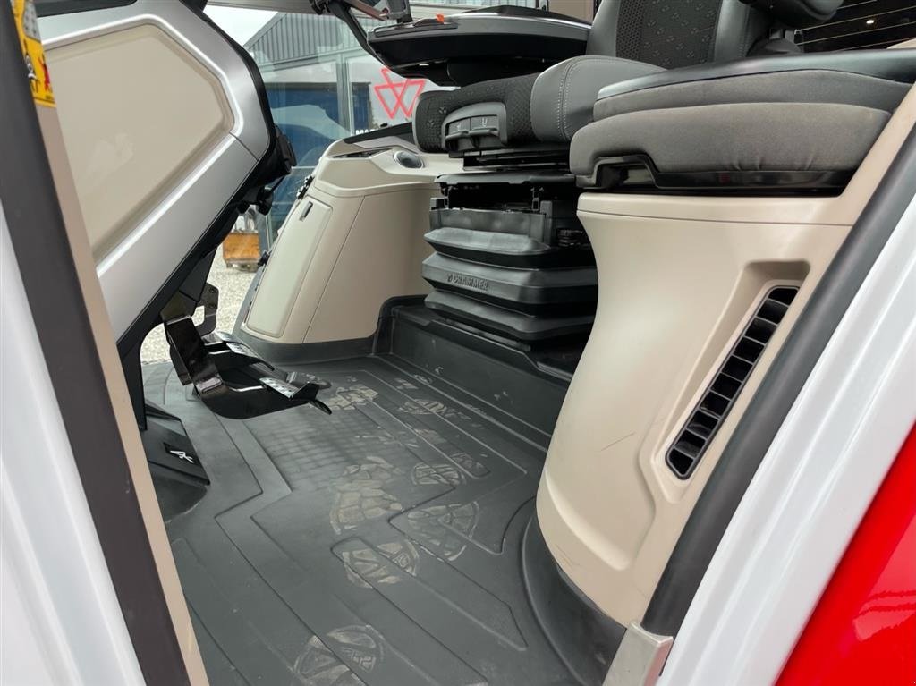 Traktor от тип Massey Ferguson 8S.305 Dyna VT Demo kørt 230 timer, Gebrauchtmaschine в Hadsten (Снимка 15)