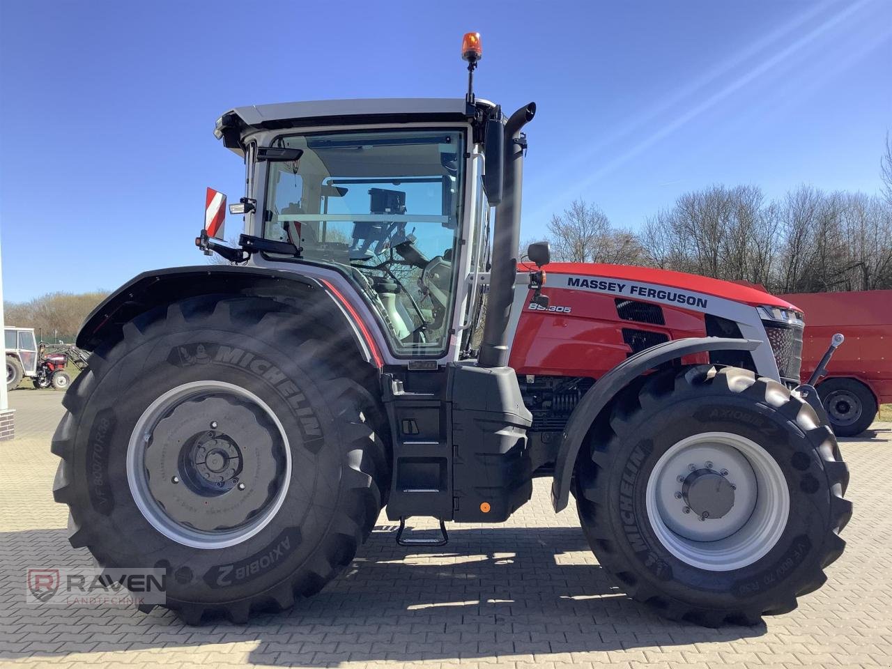 Traktor des Typs Massey Ferguson 8S.305 Dyna-VT Exclusive, Neumaschine in Sulingen (Bild 5)