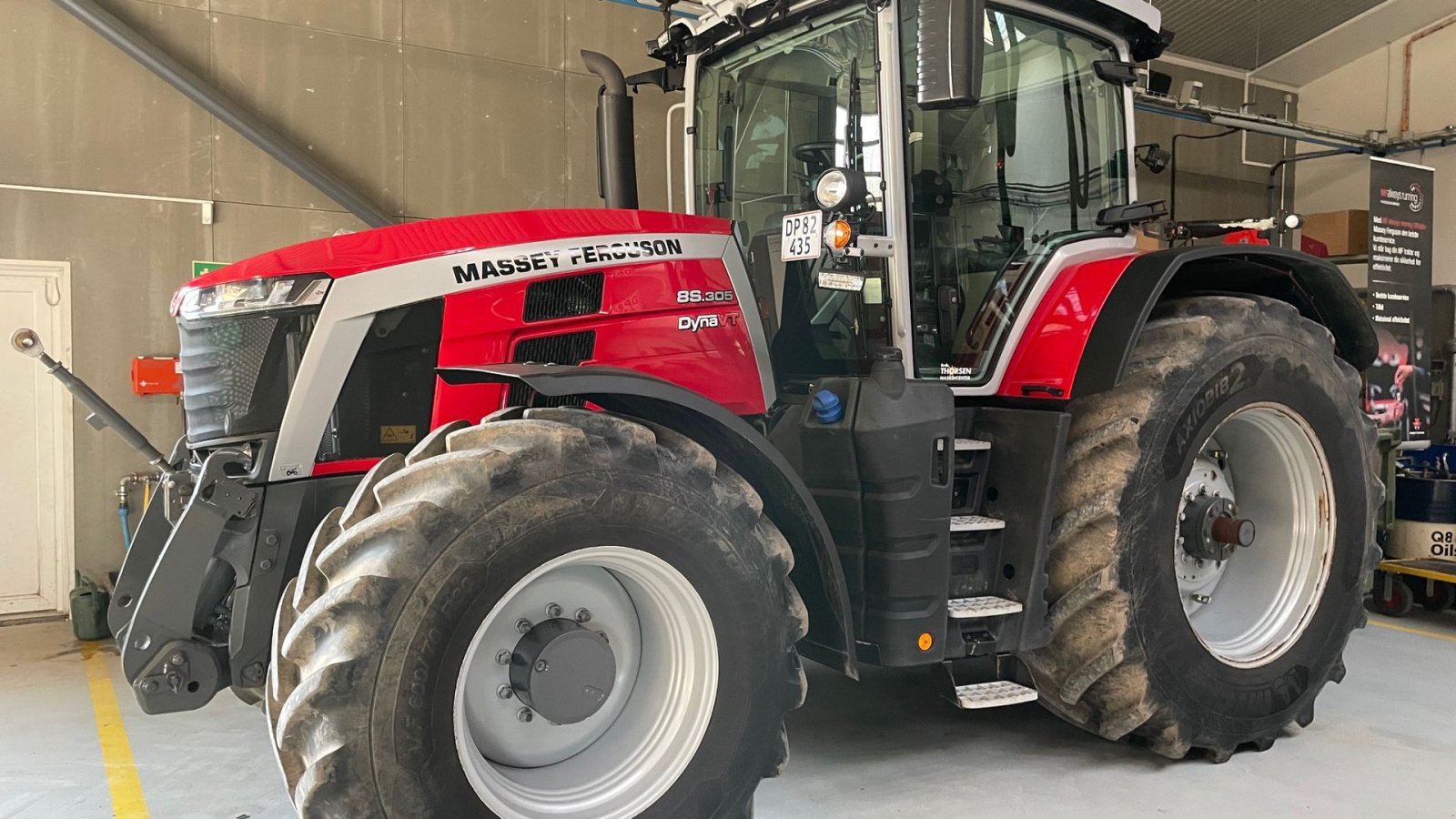 Traktor of the type Massey Ferguson 8S.305 Dyna VT Exclusive, Gebrauchtmaschine in Hjørring (Picture 2)