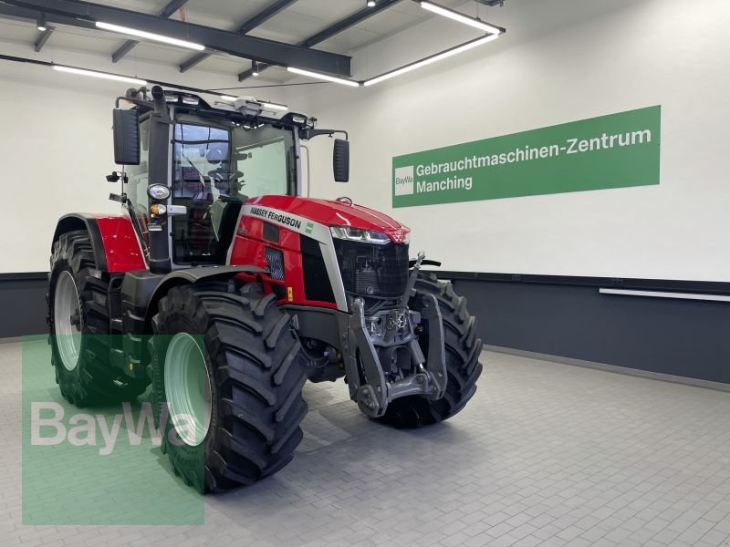 Traktor des Typs Massey Ferguson 8S.305 Dyna-VT Exclusive, Gebrauchtmaschine in Manching (Bild 1)