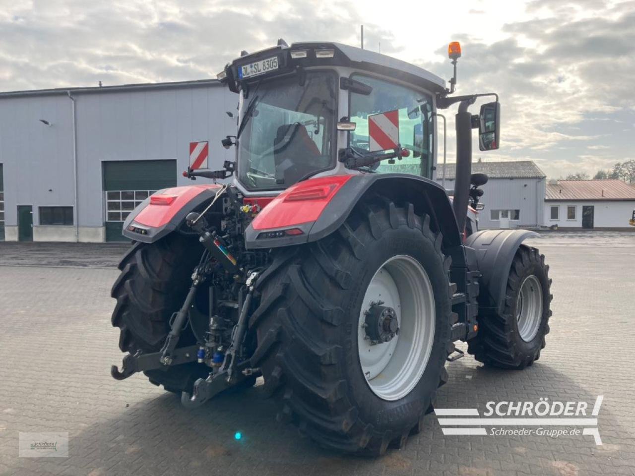 Traktor a típus Massey Ferguson 8S.305 DYNA-VT EXCLUSIVE, Neumaschine ekkor: Jerichow - Kleinmangelsdorf (Kép 5)