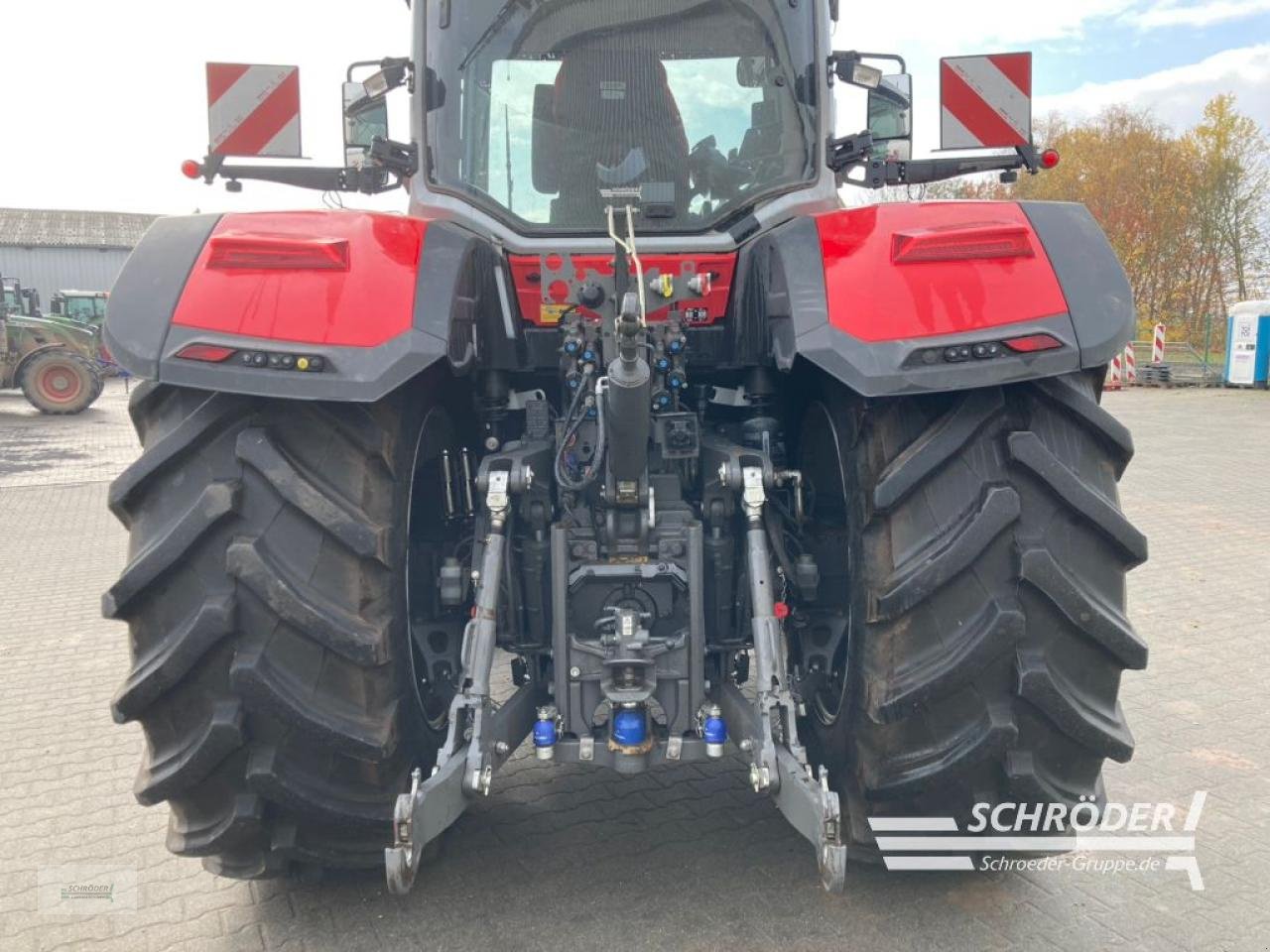 Traktor a típus Massey Ferguson 8S.305 DYNA-VT EXCLUSIVE, Neumaschine ekkor: Jerichow - Kleinmangelsdorf (Kép 8)