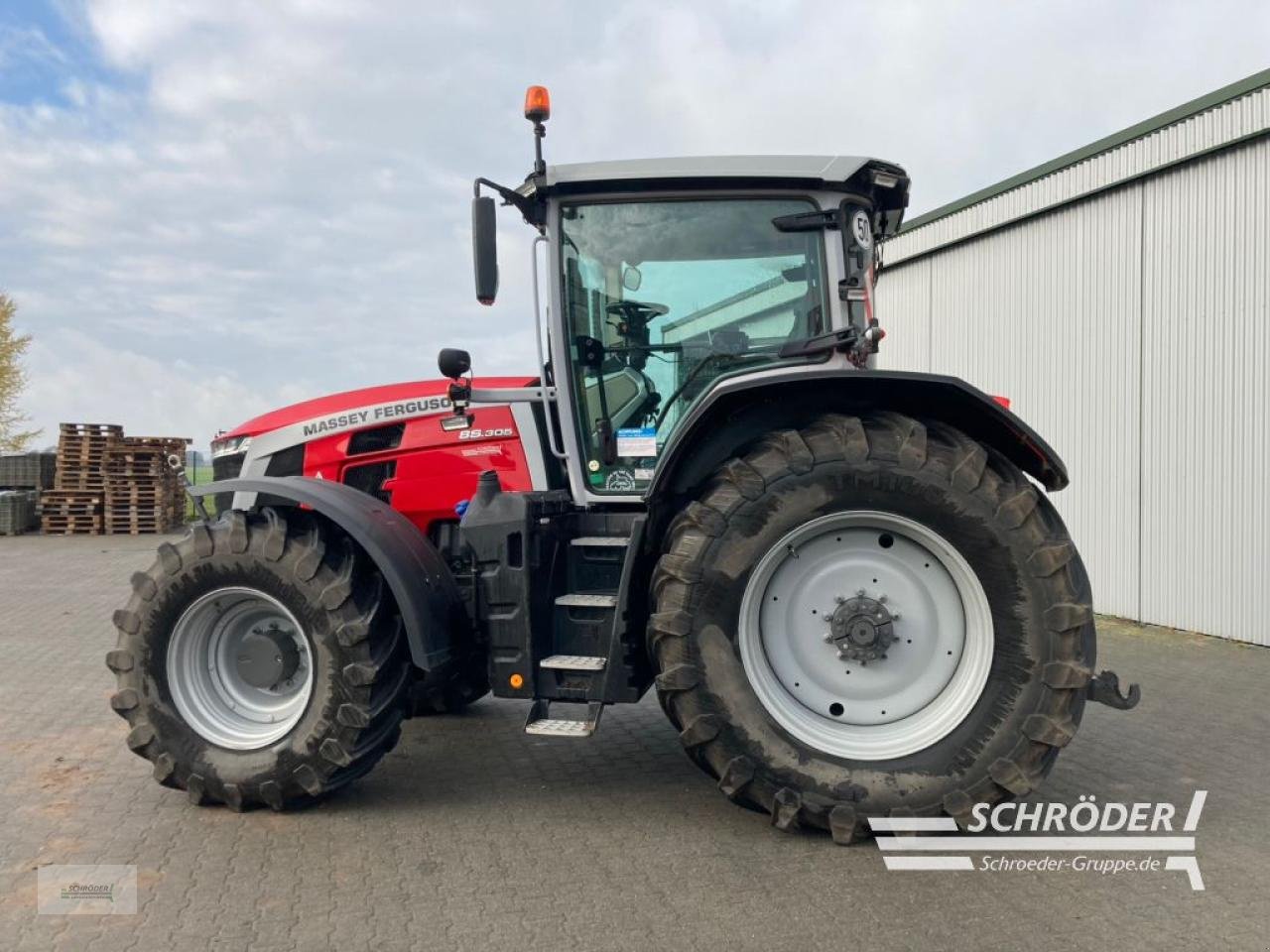 Traktor a típus Massey Ferguson 8S.305 DYNA-VT EXCLUSIVE, Neumaschine ekkor: Jerichow - Kleinmangelsdorf (Kép 10)