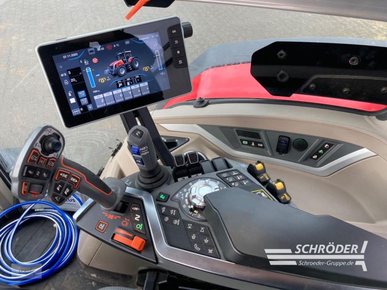 Traktor a típus Massey Ferguson 8S.305 DYNA-VT EXCLUSIVE, Neumaschine ekkor: Jerichow - Kleinmangelsdorf (Kép 17)