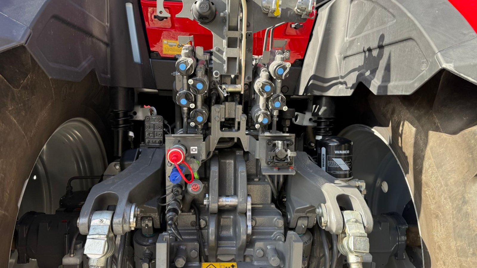 Traktor типа Massey Ferguson 8S.305 Dyna VT, Gebrauchtmaschine в Hadsten (Фотография 8)