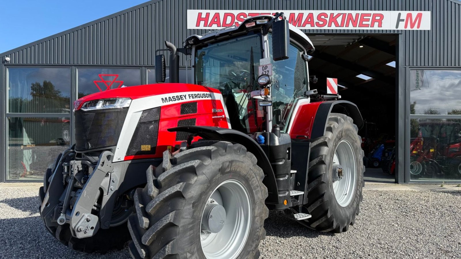 Traktor типа Massey Ferguson 8S.305 Dyna VT, Gebrauchtmaschine в Hadsten (Фотография 4)