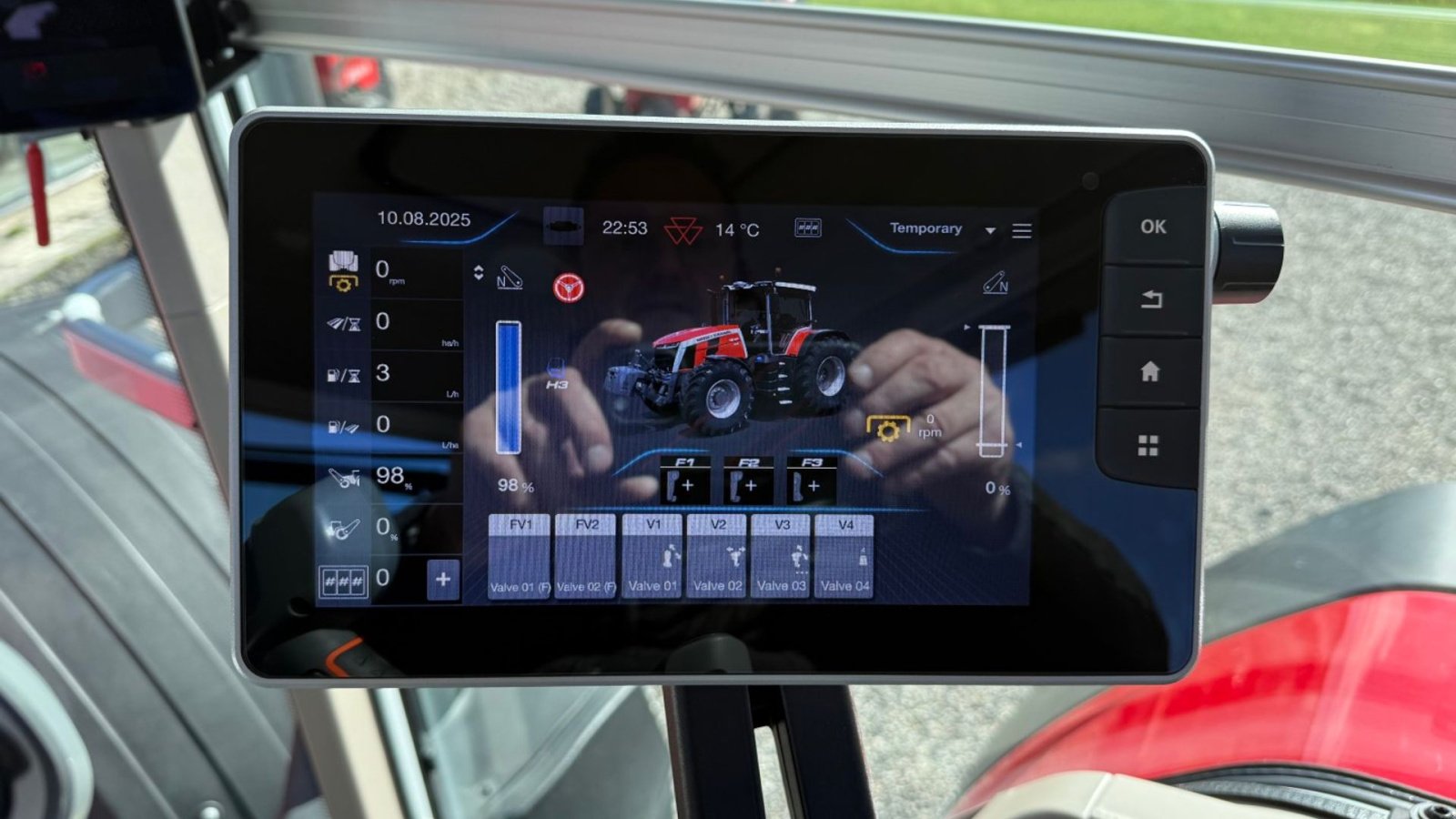 Traktor типа Massey Ferguson 8S.305 Dyna VT, Gebrauchtmaschine в Hadsten (Фотография 20)