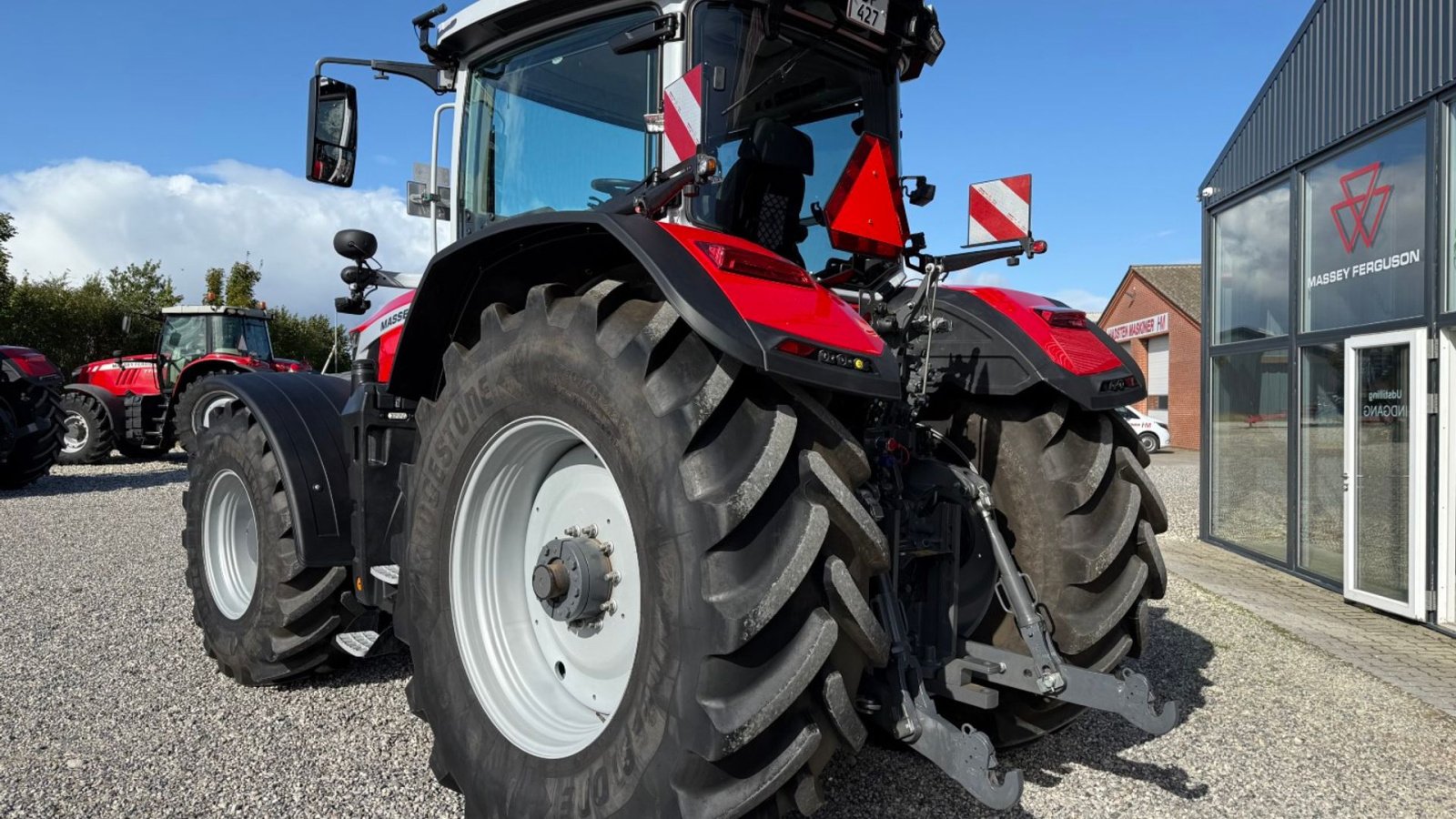 Traktor типа Massey Ferguson 8S.305 Dyna VT, Gebrauchtmaschine в Hadsten (Фотография 7)