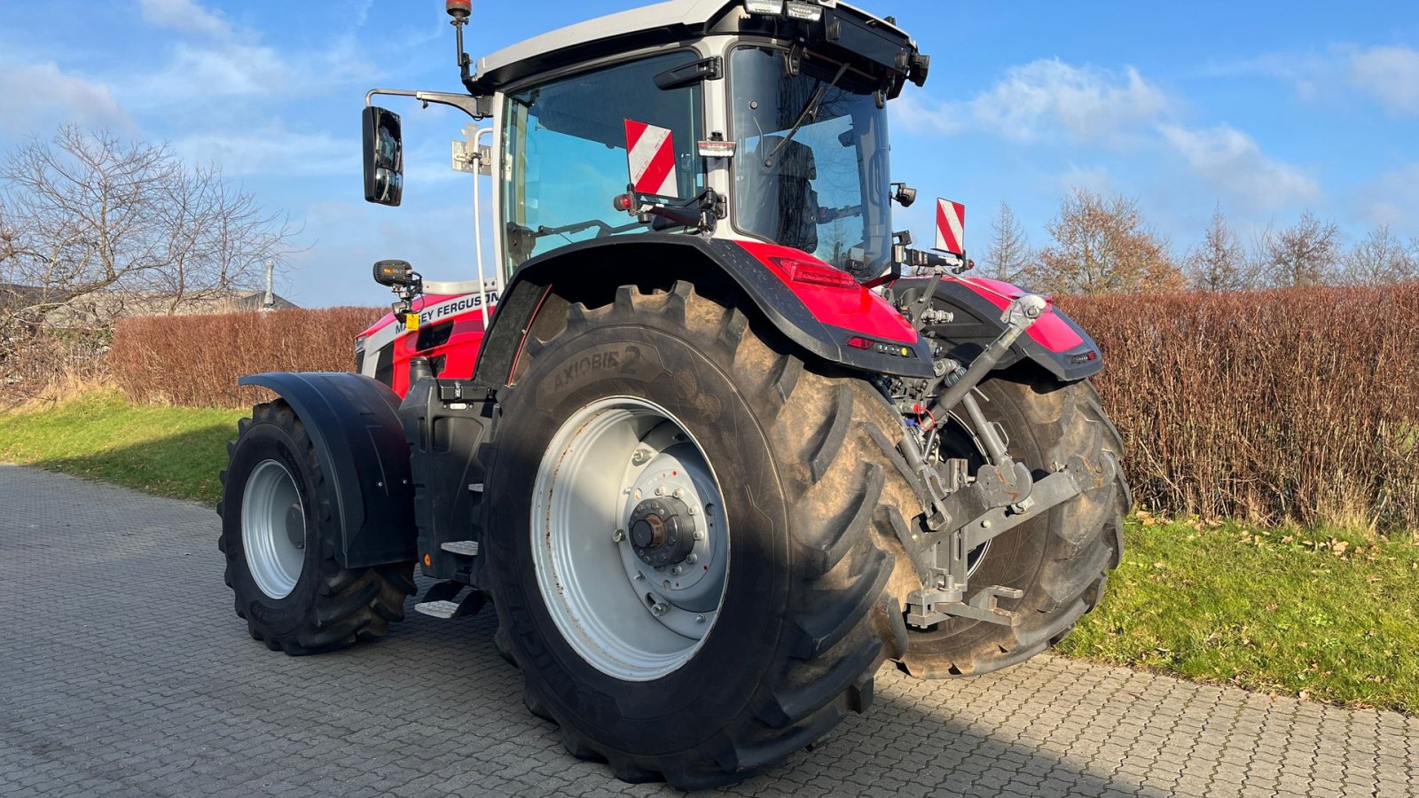 Traktor typu Massey Ferguson 8S.305 Dyna VT, Gebrauchtmaschine v Toftlund (Obrázok 3)