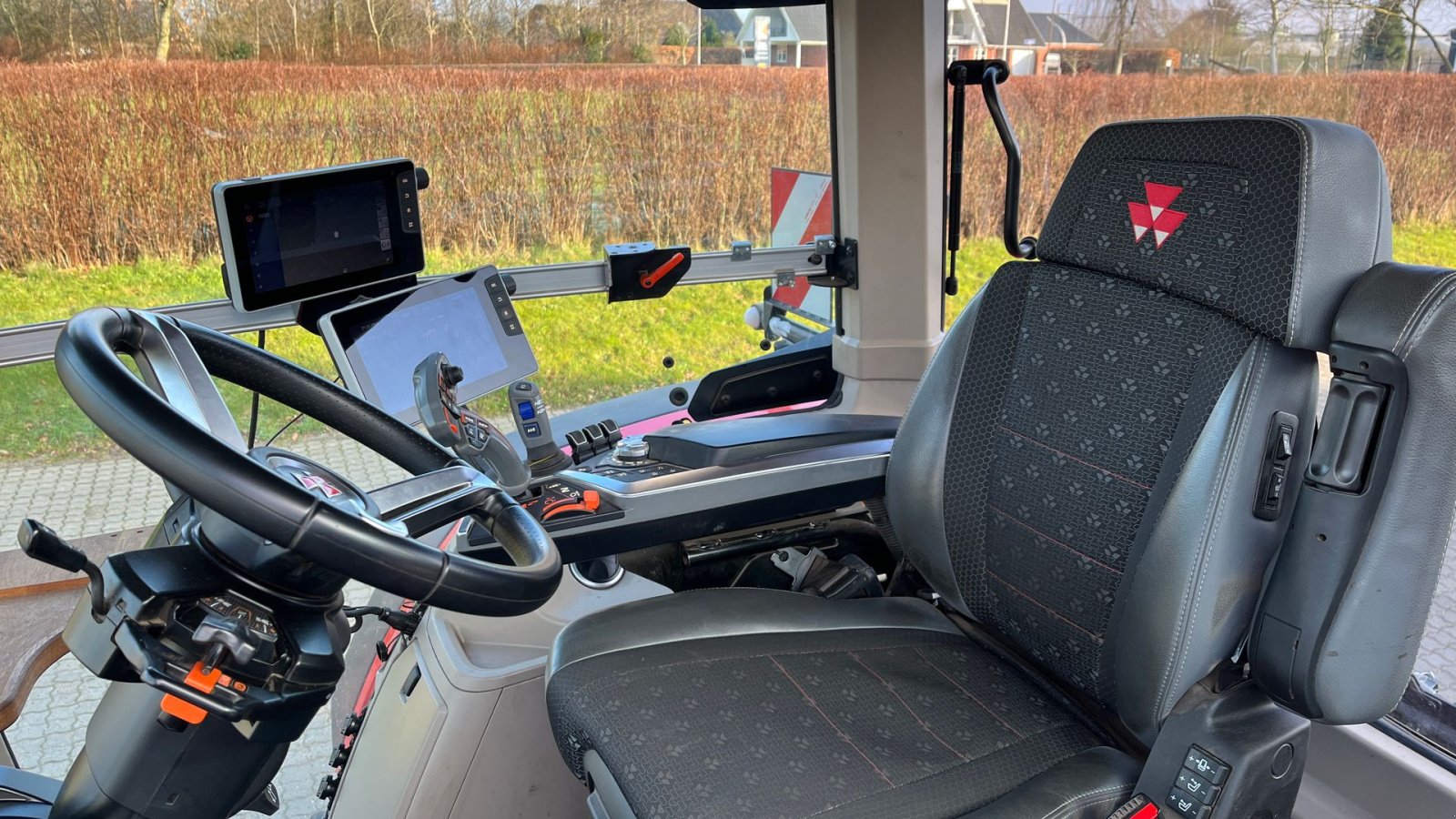 Traktor typu Massey Ferguson 8S.305 Dyna VT, Gebrauchtmaschine v Toftlund (Obrázok 10)