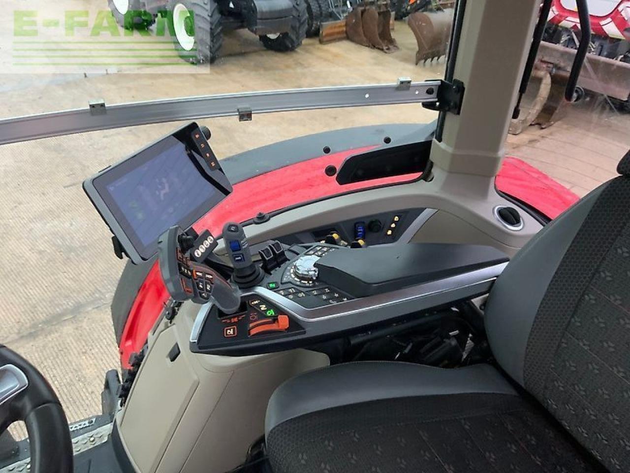 Traktor typu Massey Ferguson 8s.305 tractor (st25290), Gebrauchtmaschine v SHAFTESBURY (Obrázek 19)