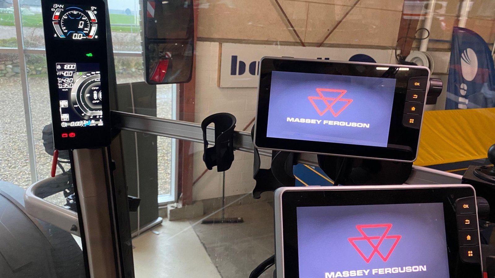 Traktor типа Massey Ferguson 9S.425 Dyna VT Exclusive 9S-425 VT, Gebrauchtmaschine в Ringe (Фотография 7)