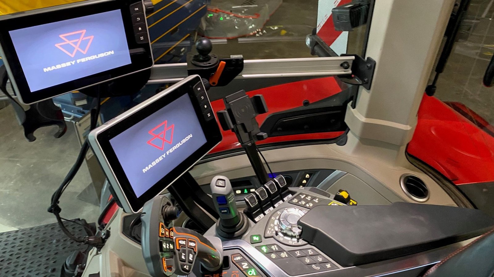 Traktor типа Massey Ferguson 9S.425 Dyna VT Exclusive 9S-425 VT, Gebrauchtmaschine в Ringe (Фотография 5)