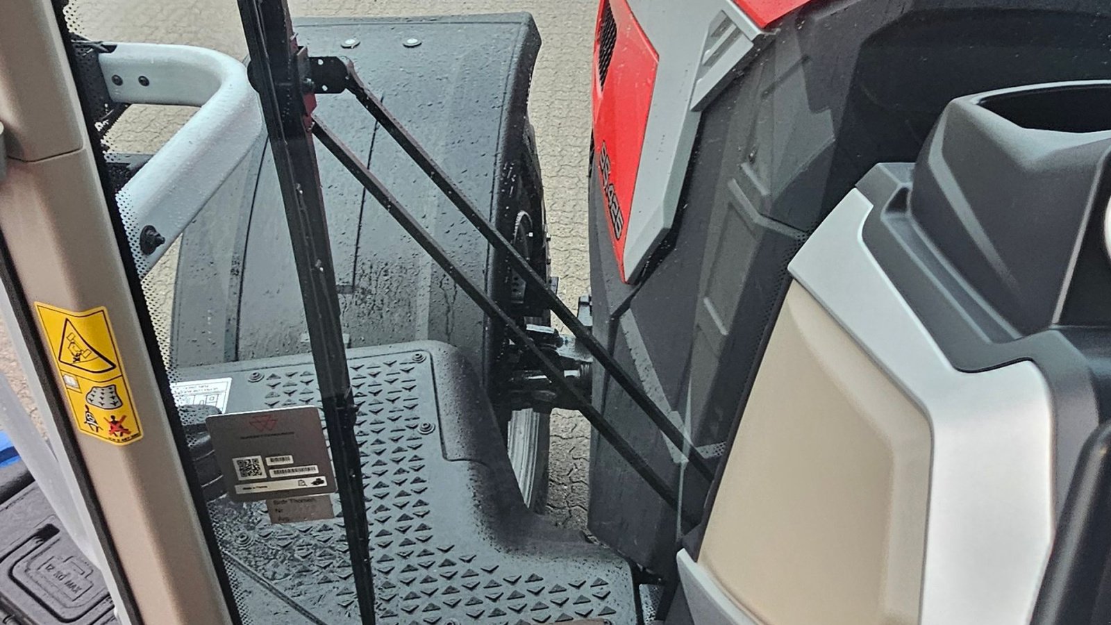 Traktor van het type Massey Ferguson 9S.425 Dyna VT Exclusive Danmarks måske laveste rente!!!, Gebrauchtmaschine in Nimtofte (Foto 10)