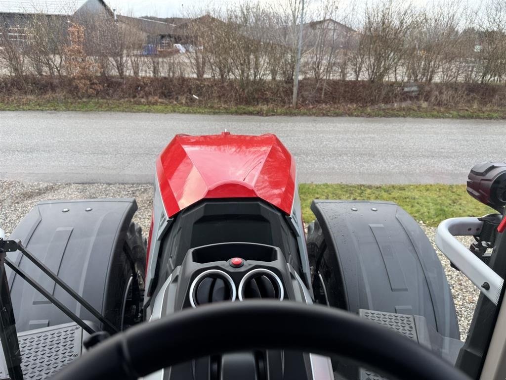 Traktor типа Massey Ferguson 9S.425 Dyna VT Exclusive Finansiering fra 1,5 %, Gebrauchtmaschine в Hadsten (Фотография 18)