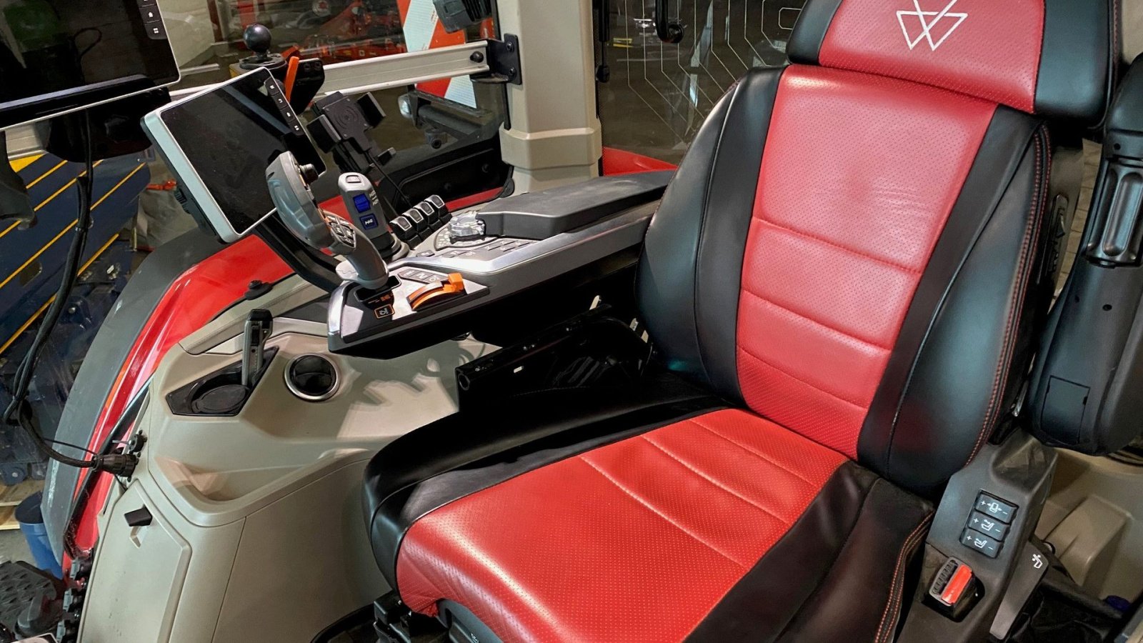 Traktor от тип Massey Ferguson 9S.425 Dyna VT Exclusive, Gebrauchtmaschine в Ringe (Снимка 5)