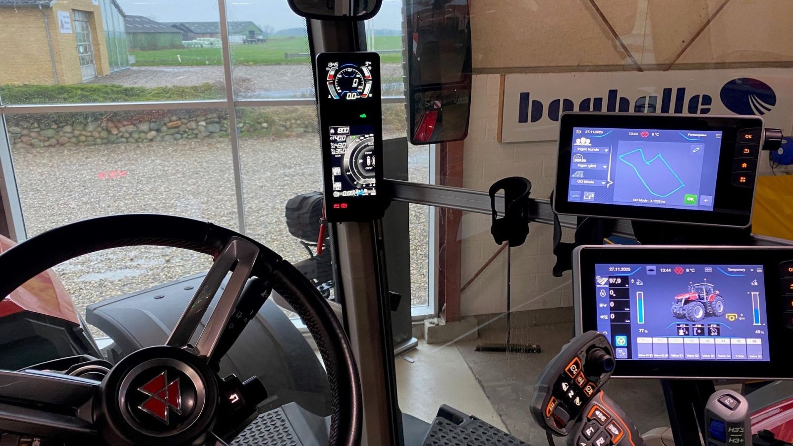 Traktor от тип Massey Ferguson 9S.425 Dyna VT Exclusive, Gebrauchtmaschine в Ringe (Снимка 10)