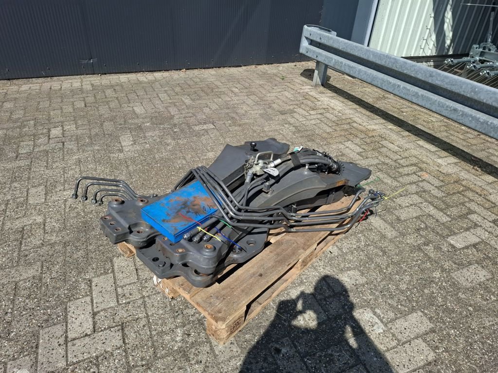 Traktor des Typs Massey Ferguson AANBOUWDELEN 5600-5700 SERIE, Gebrauchtmaschine in MARIENHEEM (Bild 2)