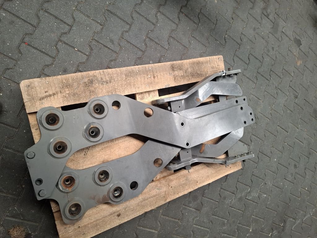 Traktor des Typs Massey Ferguson AANBOUWDELEN 5600-5700 SERIE, Gebrauchtmaschine in MARIENHEEM (Bild 6)