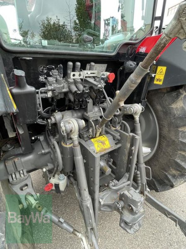 Traktor des Typs Massey Ferguson GEBR. MF4709 ESSENTIAL, Gebrauchtmaschine in Erding (Bild 7)