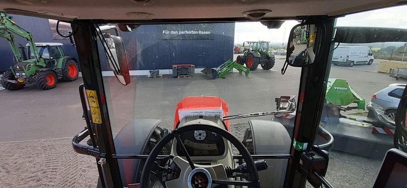 Traktor des Typs Massey Ferguson GEBR. TRAKTOR MF 6714S DYNA-VT, Neumaschine in Eging am See (Bild 5)