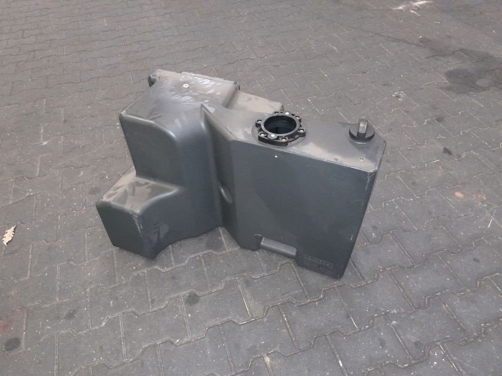 Traktor des Typs Massey Ferguson HYDRAULIEKTANK 7600-SERIE, Gebrauchtmaschine in MARIENHEEM (Bild 1)