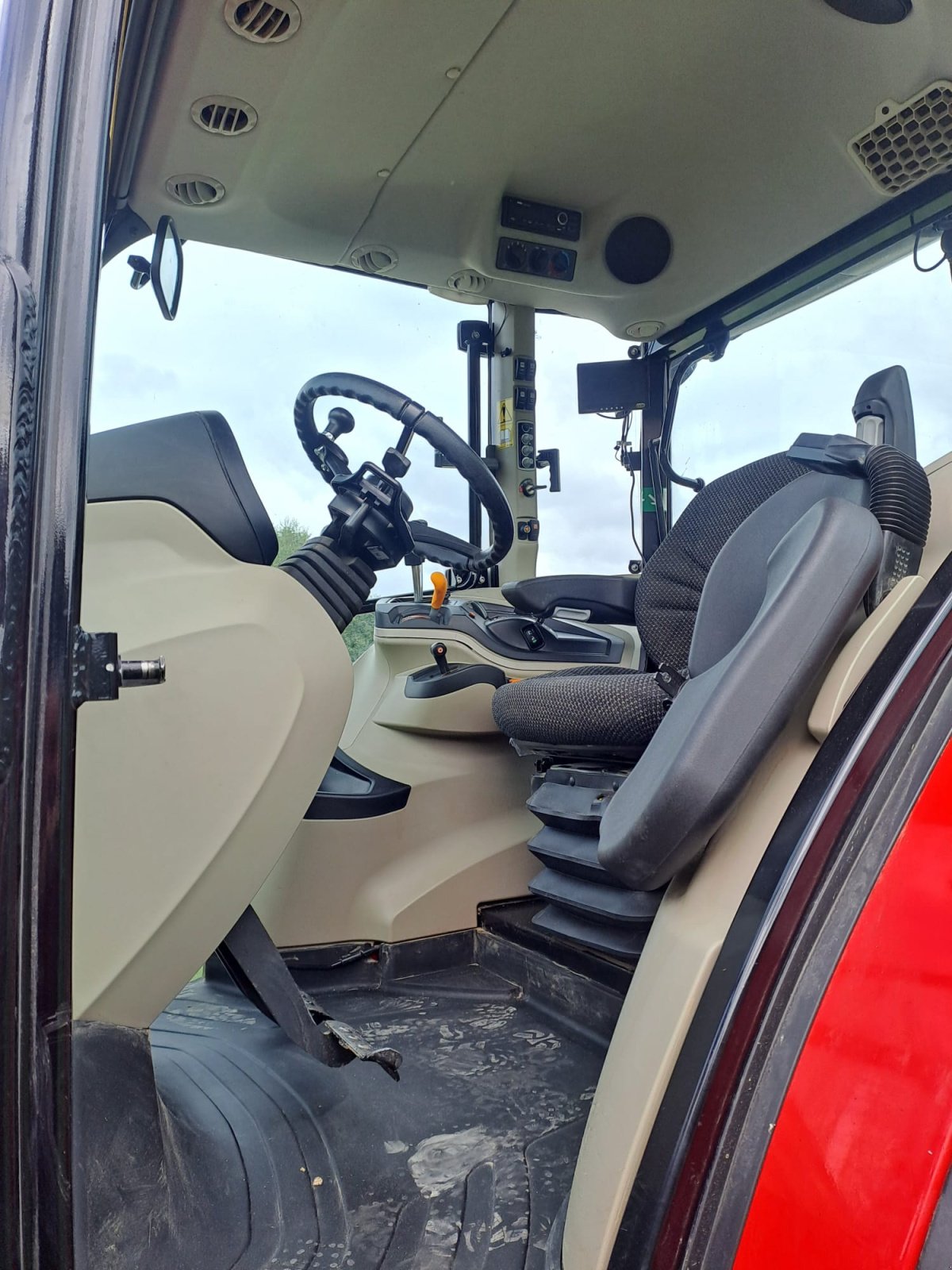 Traktor от тип Massey Ferguson M 5709 Dyna 4, Gebrauchtmaschine в Amberg (Снимка 8)