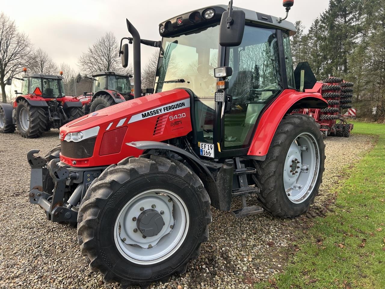 Traktor Türe ait Massey Ferguson MASSEY FERGUSON 5430, Gebrauchtmaschine içinde Jelling (resim 1)