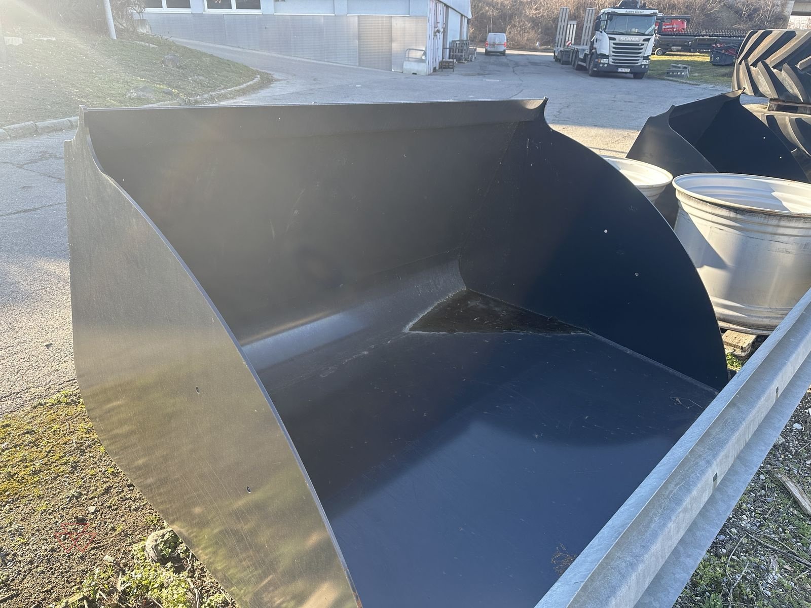 Traktor des Typs Massey Ferguson Massey Ferguson TH.8043 S5 Exclusive, Gebrauchtmaschine in Schwechat (Bild 19)