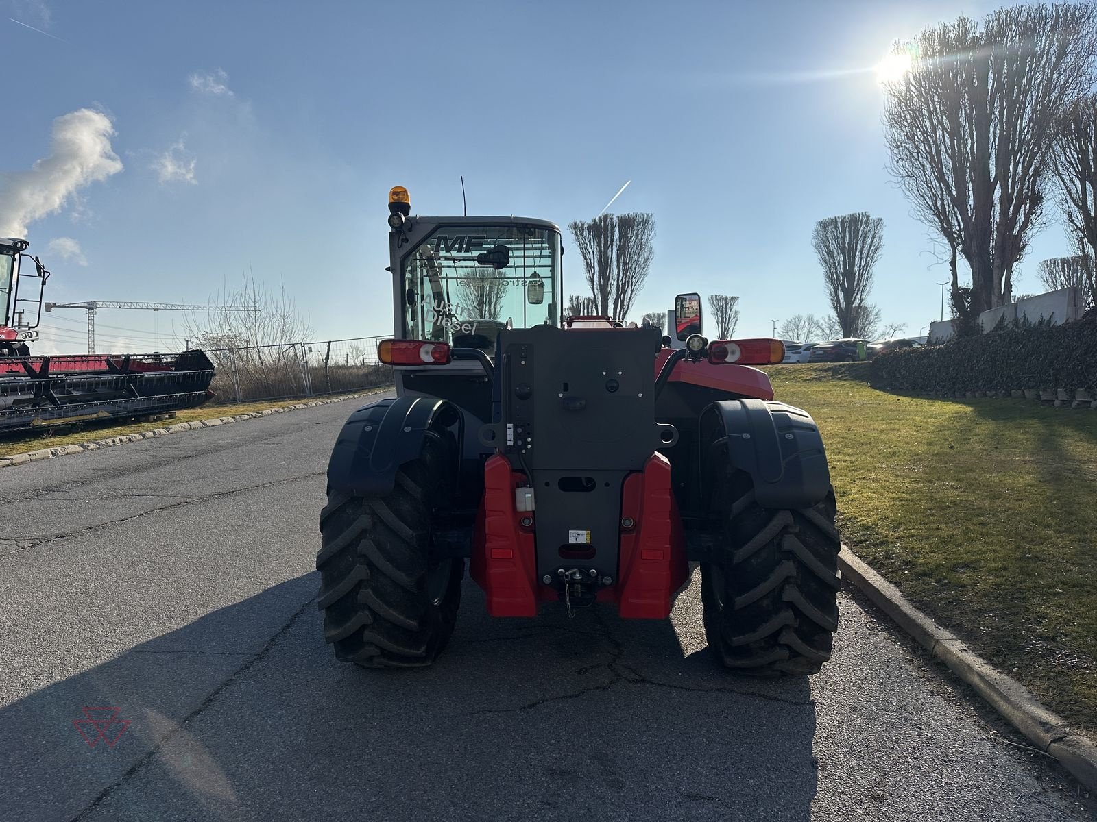 Traktor des Typs Massey Ferguson Massey Ferguson TH.8043 S5 Exclusive, Gebrauchtmaschine in Schwechat (Bild 7)